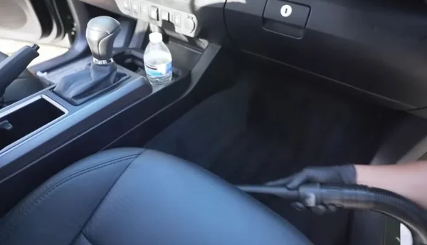 Fast interior vacuum during a same-day mobile detailing appointment in Oakland